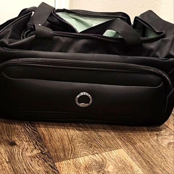 Delsey Sky Max 2.0 Carry-On Duffel w/Smart Band - Picture 12 of 12